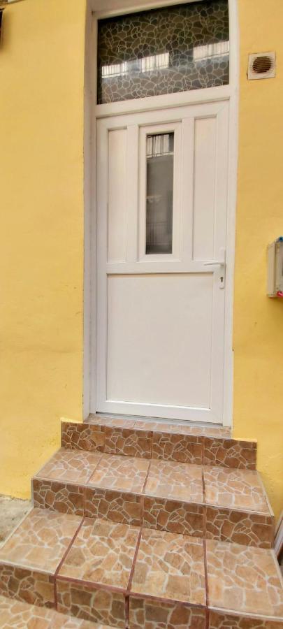 Attila Apartman Apartment *