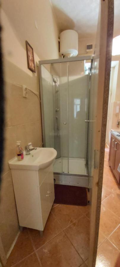 Attila Apartman Apartment